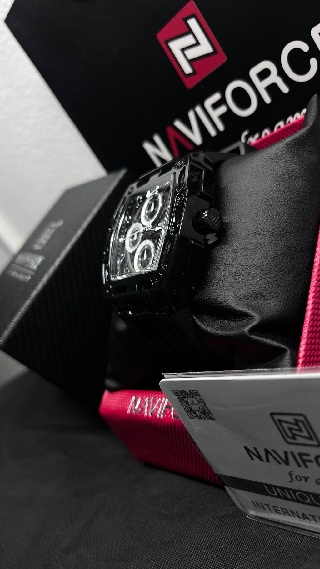 NAVI FORCE / TOTAL BLACK