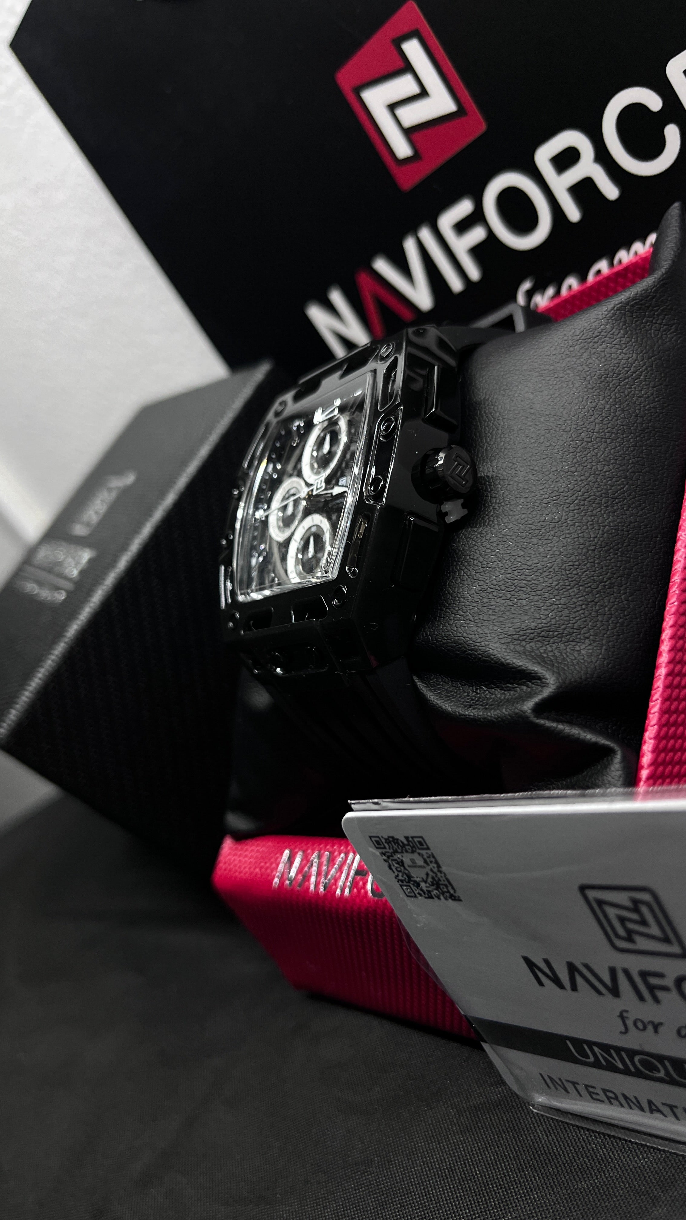 NAVI FORCE / TOTAL BLACK